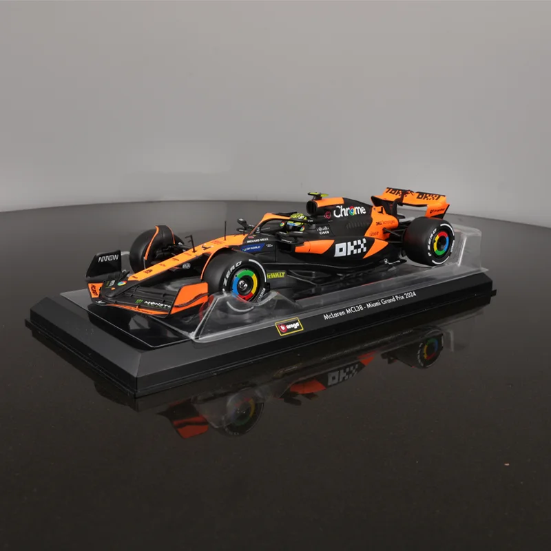 Bburago 1:24 McLaren Mcl38 Miami Diecast Model 3 Bburago 1:24 McLaren Mcl38 Miami Diecast Model - Image 3