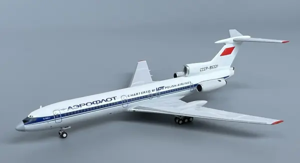 Soviet Tu-154B-2 Model CCCP-85331 1/400 Alloy - Image 3