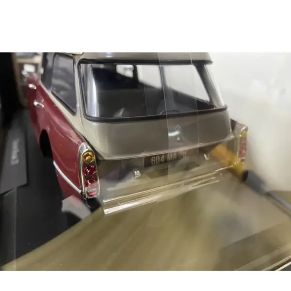 1/18 Scale Citroen DS21 Break Alloy Model - Image 3