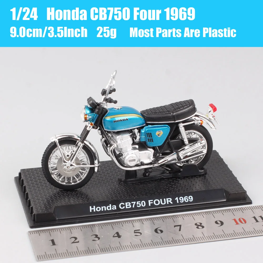 Honda CB750 1/24 Scale Motorcycle Model 3 Honda CB750 1/24 Scale Motorcycle Model - Image 3