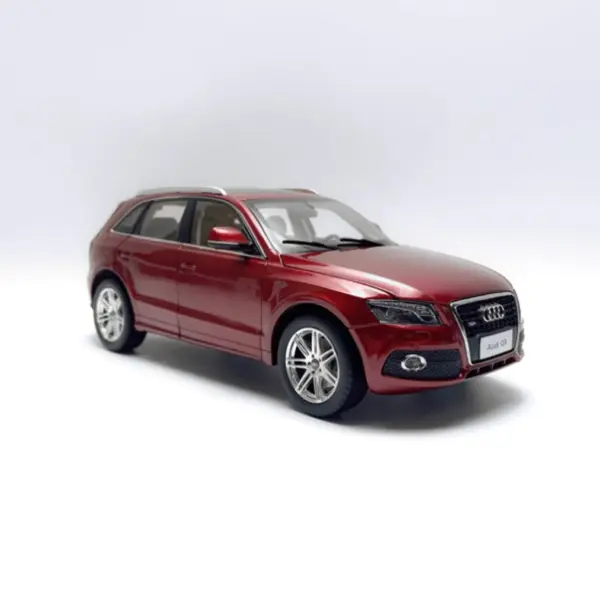 Diecast 1:18 Audi Q5 SUV Model Collectible - Image 3