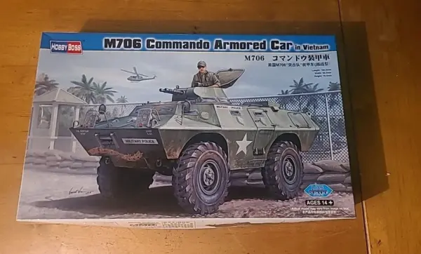 1/35 Scale US M706 Commando Armored Car Model Kit - Image 5