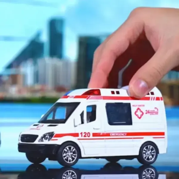 1:32 Scale Emergency Vehicle Model Set - Image 4