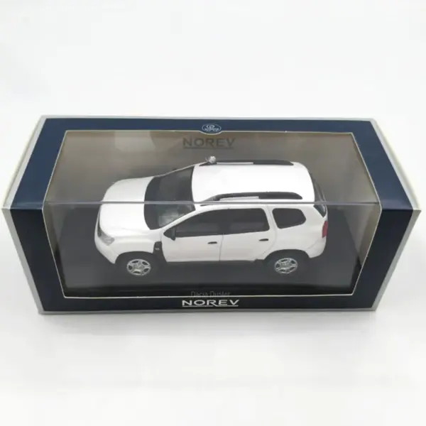 Welly 1:43 Dacia Duster Diecast Model - Image 6
