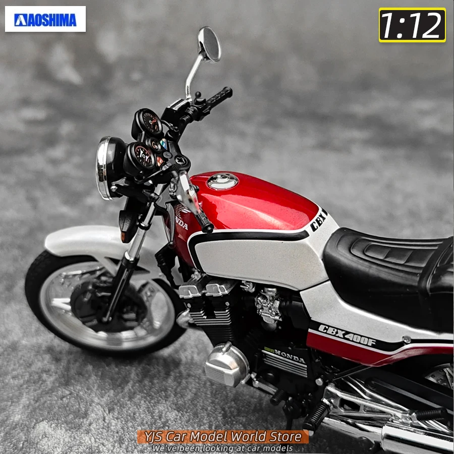 A AOSHIMA 1:12 CBX 400F Motorcycle Model 5 A AOSHIMA 1:12 CBX 400F Motorcycle Model - Image 5
