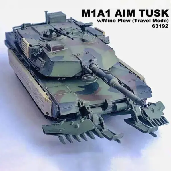 1:72 Scale M1A1 AIM TUSK Tank Model - Image 4