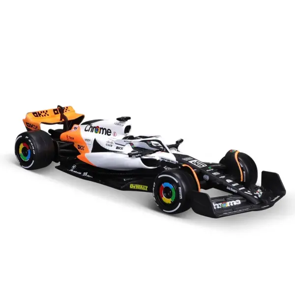 Bburago 1:43 Scale Formula 1 W15-63 Model - Image 7