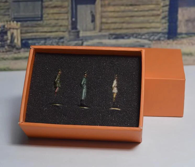 EM001 1/72 German Commanders Set of 3 Alloy Figurines 2 EM001 1/72 German Commanders Set of 3 Alloy Figurines - Image 2