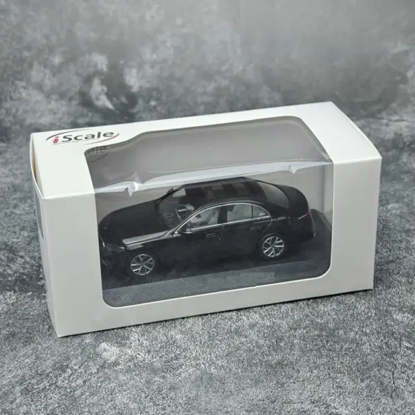1:43 Scale Alloy E450 W214 Car Model - Image 5