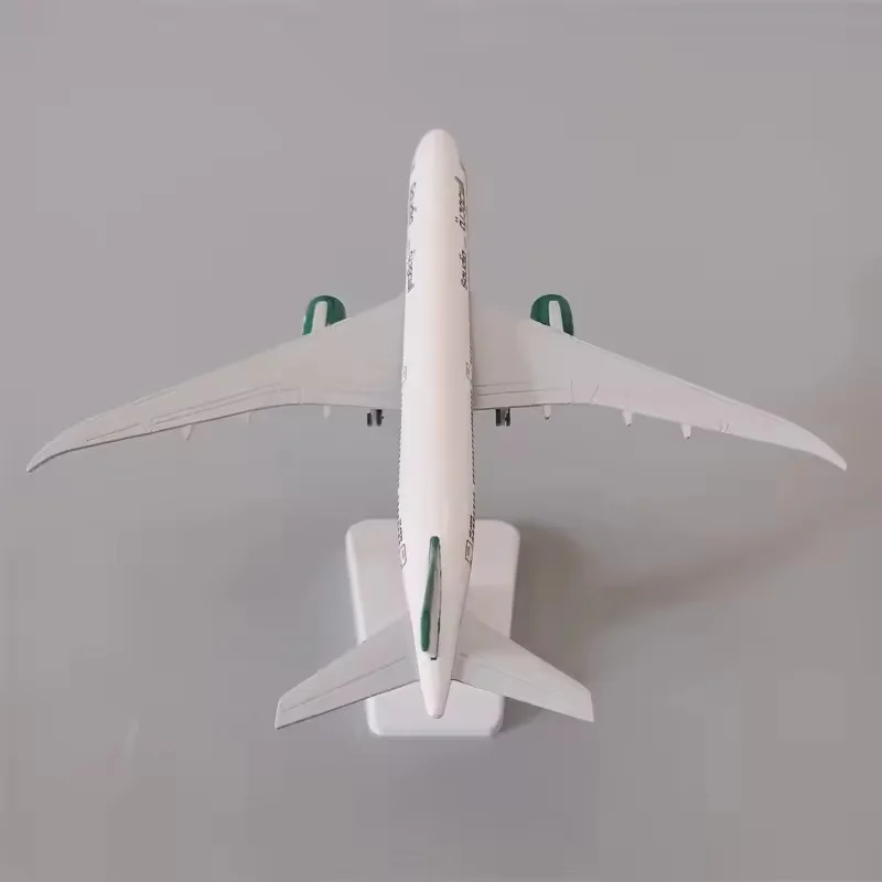 Saudi Airline 20cm Boeing 787 Diecast Model Aircraft 4 Saudi Airline 20cm Boeing 787 Diecast Model Aircraft - Image 4