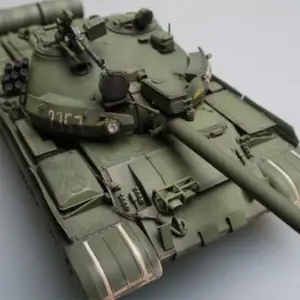 Russian T-62 BDD Tank Model Kit 1:35 Scale 39 S28394404c669486098693870f5feb846n