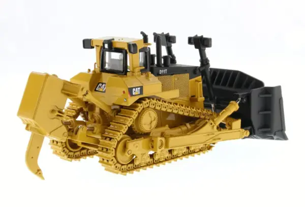 1/50 Scale CAT D11T Track Tractor Collectible Model - Image 5
