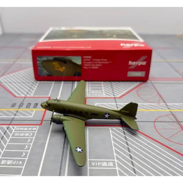 Herpa 1/200 Scale US Air Force C-53 Model - Image 2