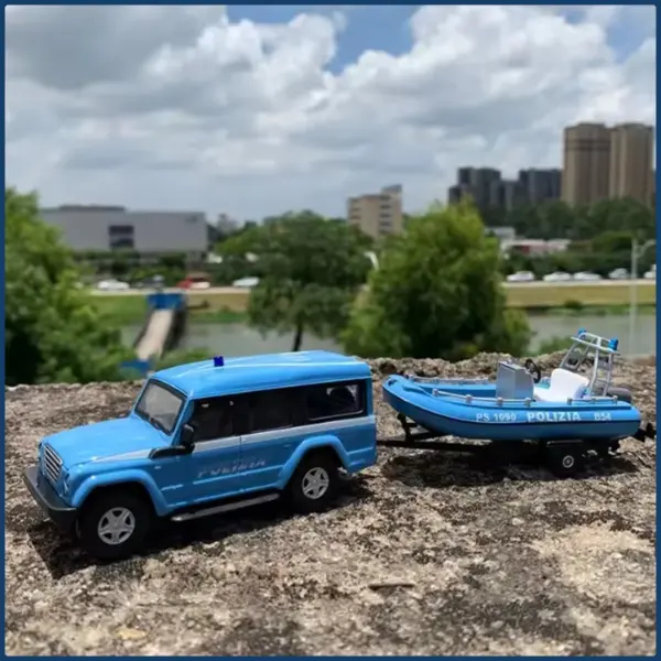 1/43 Off-Road Vehicle Tug Collectible Model - Image 5