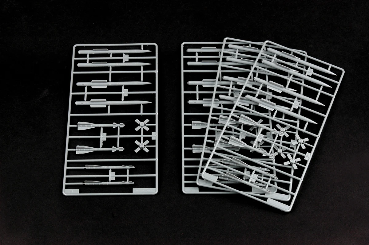 Trumpeter 1/32 Su-25 Frogfoot Attack Aircraft Kit 19 Trumpeter 1/32 Su-25 Frogfoot Attack Aircraft Kit - Image 19