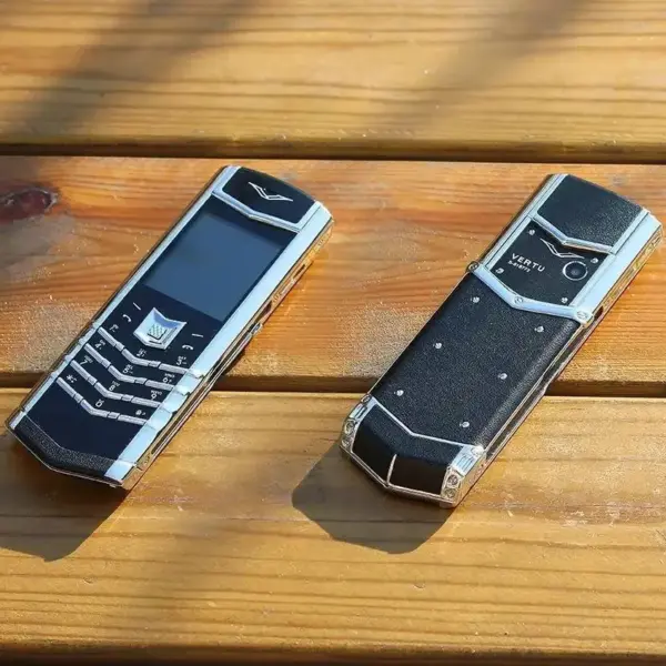 Luxury V10 Feature Phone with Dual SIM - Image 6