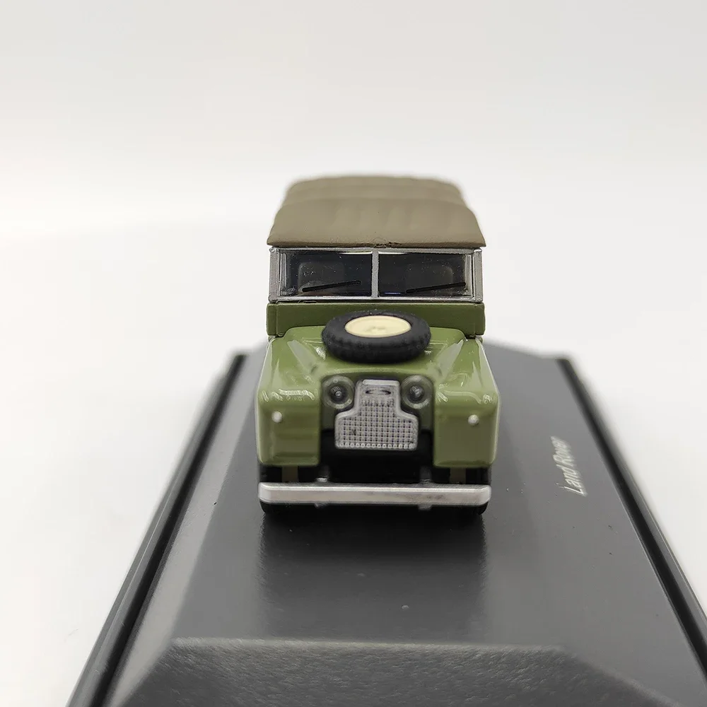 SCHUCO 1:87 Scale Land Rover Defender 88 Model 3 SCHUCO 1:87 Scale Land Rover Defender 88 Model - Image 3