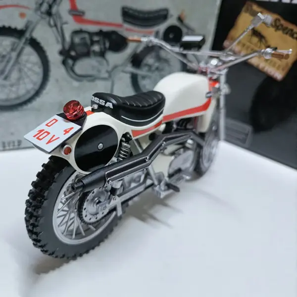 Ossa 250 A73 Enduro Scale Motorcycle Model - Image 3