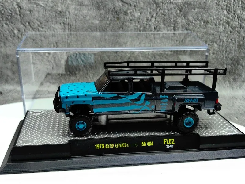 1/64 M2 1975 Extended Pickup Diecast Model 5 1/64 M2 1975 Extended Pickup Diecast Model - Image 5