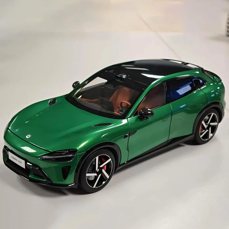 Xiaomi YU7 Jewel Green Titanium Alloy SUV Model 1:18 Scale 800V Medium Large Pure Electric Officially Licensed Collector's Toy 3 Xiaomi YU7 Jewel Green Titanium Alloy SUV Model 1:18 Scale 800V Medium Large Pure Electric Officially Licensed Collector's Toy - Image 3