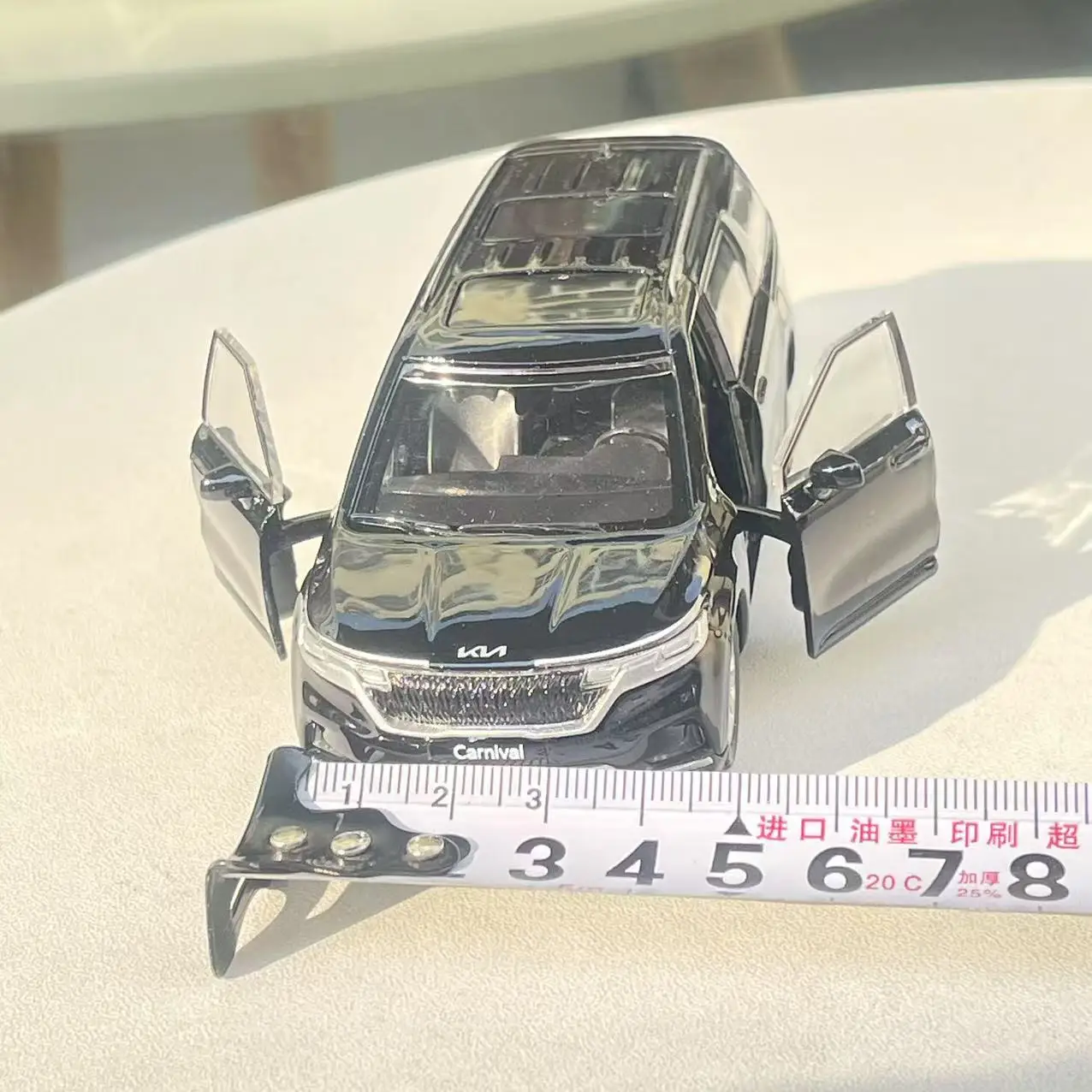KIA Carnival Alloy Die-Cast Model 1:38 8 KIA Carnival Alloy Die-Cast Model 1:38 - Image 8