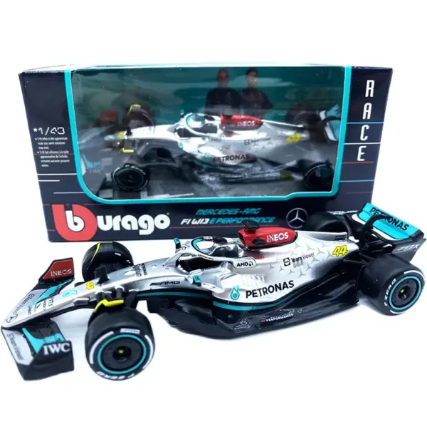 Bburago 1:43 Scale Formula 1 W15-63 Model - Image 25