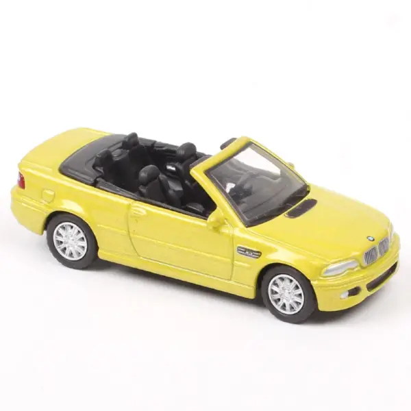 1:72 Chevy SSR Diecast Collector Model - Image 5