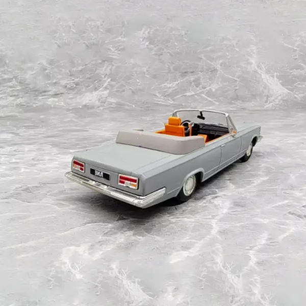 ZIL 41044 Diecast Alloy Model Car 1/43 Scale - Image 4