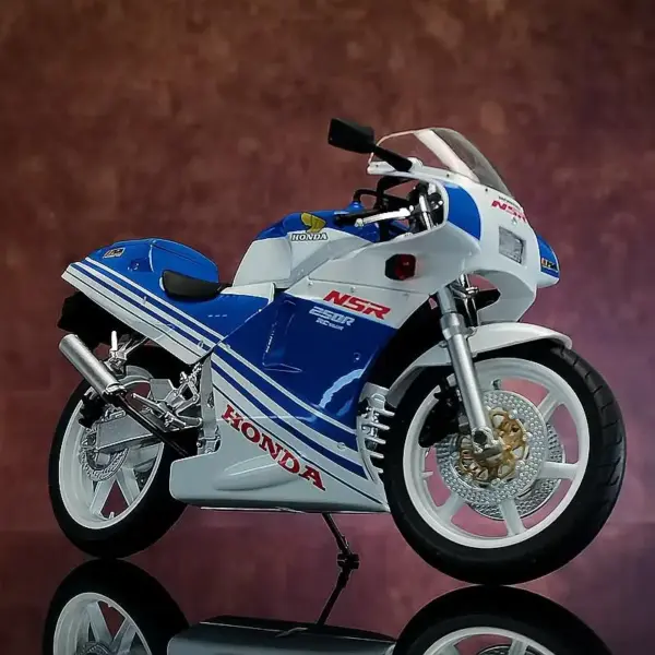 1:12 NSR 250R SP R4 Rothmans Motorcycle Model - Image 3
