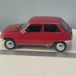 Renault 5 Alpine 1:18 Alloy Model Collectible 8 S34ee969ea0f446dbbfe6240580a8c483z