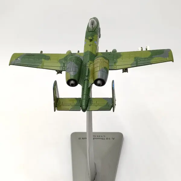 A-10 Thunderbolt II Diecast Model 1:144 Scale - Image 4