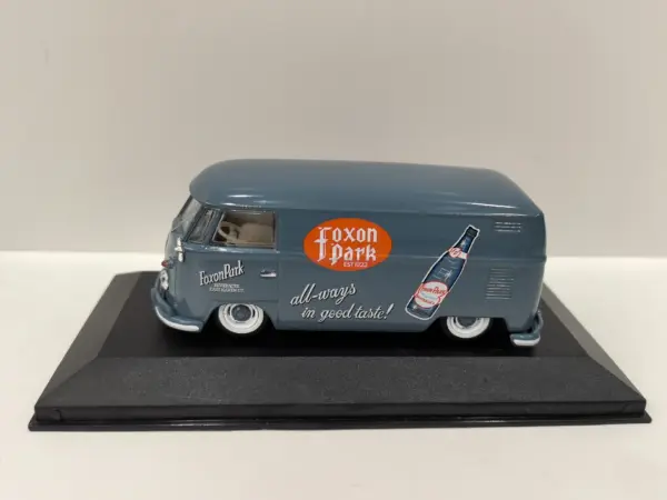 Diecast VW T1 Type 2 Alloy Car Model - Image 2