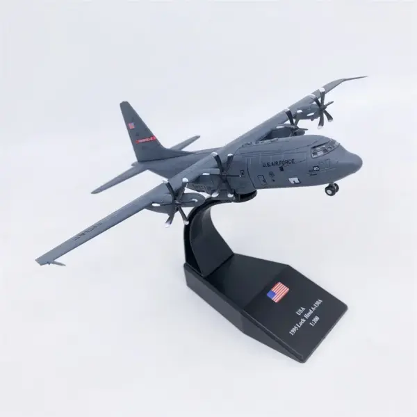 1/200 Scale Diecast C-130A Model Aircraft - Image 6