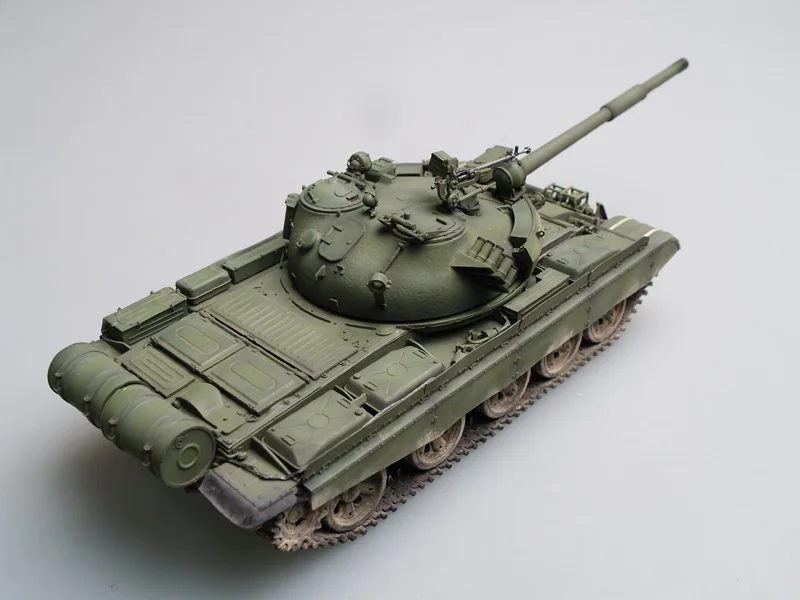 Russian T-62 BDD Tank Model Kit 1:35 Scale 17 Russian T-62 BDD Tank Model Kit 1:35 Scale - Image 17