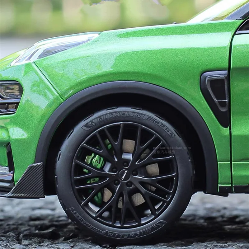 Bburago 1:18 Lynk & Co 05 Alloy Model Car 3 Bburago 1:18 Lynk & Co 05 Alloy Model Car - Image 3