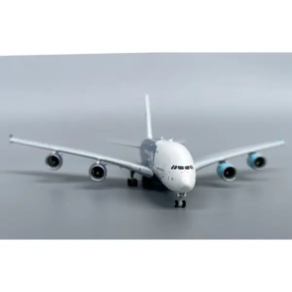 1/400 Hifly A380 Model 9H-MIP with Coral Reef Design - Image 3