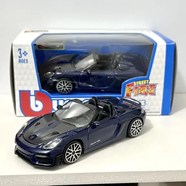 Bburago 1:43 Porsche 718 Spyder Rs Diecast Model - Image 2