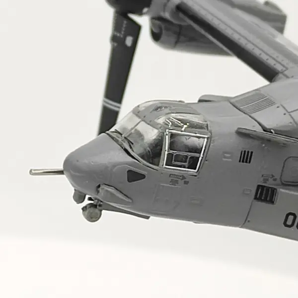 Diecast 1:144 Scale V-22 Osprey Model - Image 5