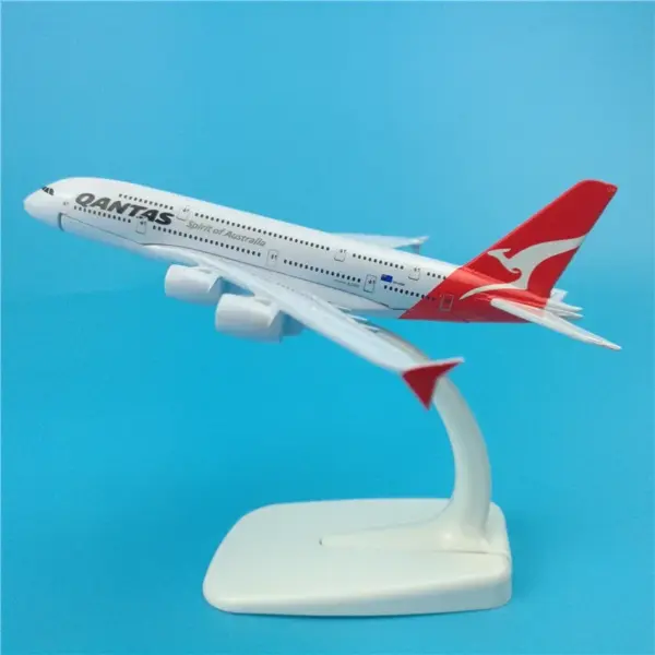 1:400 Scale Airplane Model Collection Display - Image 6