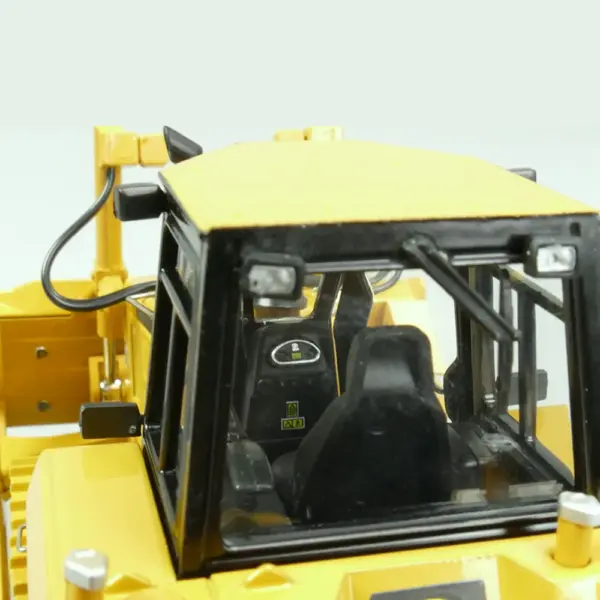 Diecast SEM 816 Bulldozer Model 1:35 Scale - Image 16