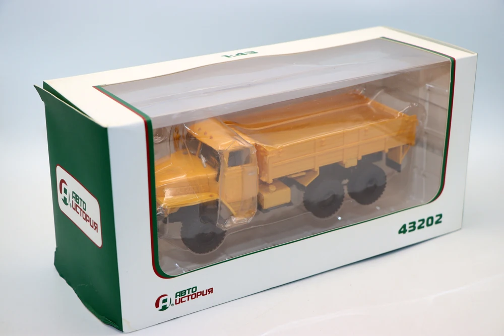 1/43 URAL 43202 Flatbed Truck Diecast Model for Collection 6 1/43 URAL 43202 Flatbed Truck Diecast Model for Collection - Image 6