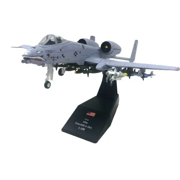 1/100 Scale Diecast A-10 Thunderbolt Fighter Model - Image 2