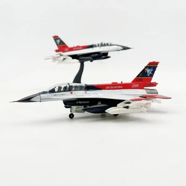 1:72 Scale Diecast F-16D Military Aircraft Model - Image 2