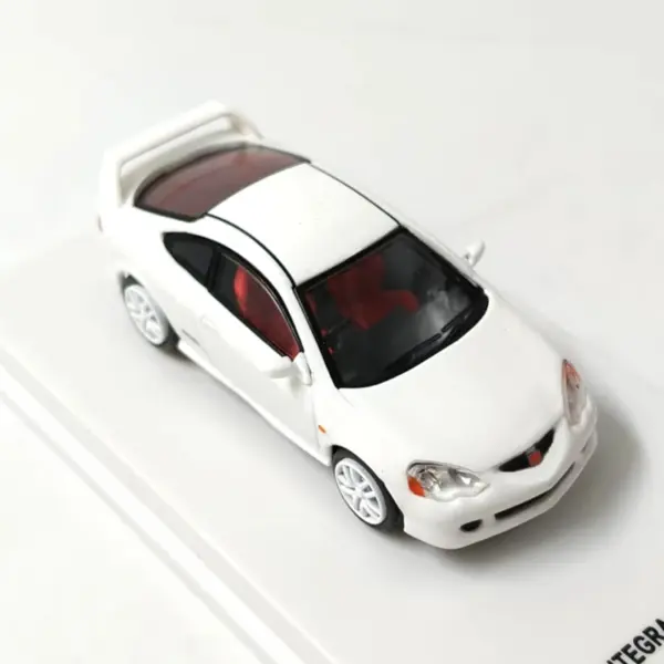 Diecast INTEGRA TYPE-R DC5 1:64 Model - Image 4