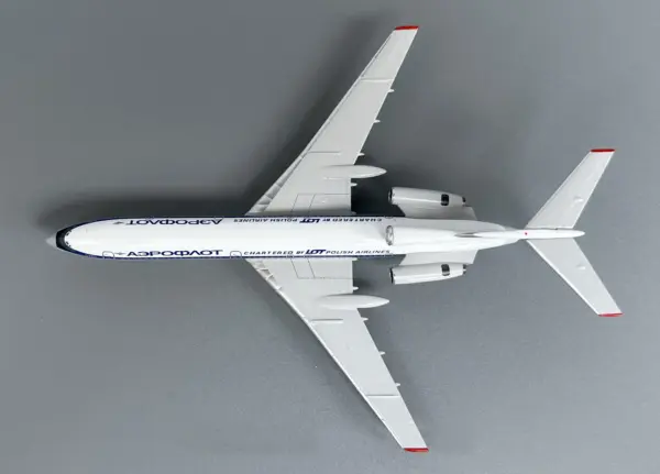 Soviet Tu-154B-2 Model CCCP-85331 1/400 Alloy - Image 4