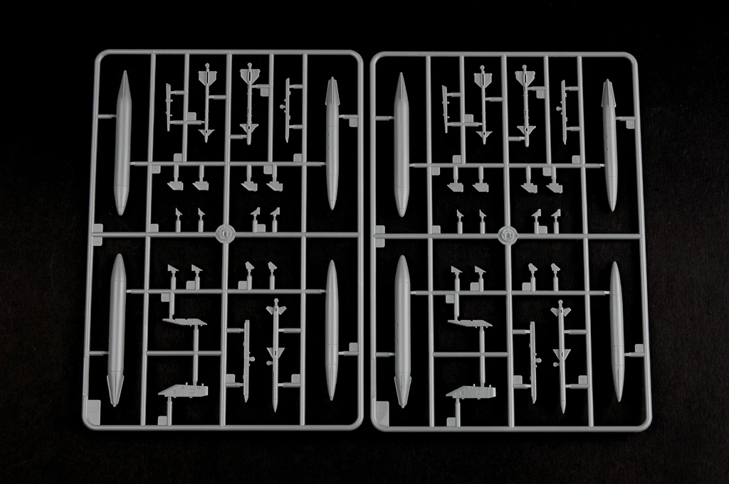 1/72 Chinese FC-1 Fierce Dragon Prototype Aircraft Model Kit 11 1/72 Chinese FC-1 Fierce Dragon Prototype Aircraft Model Kit - Image 11