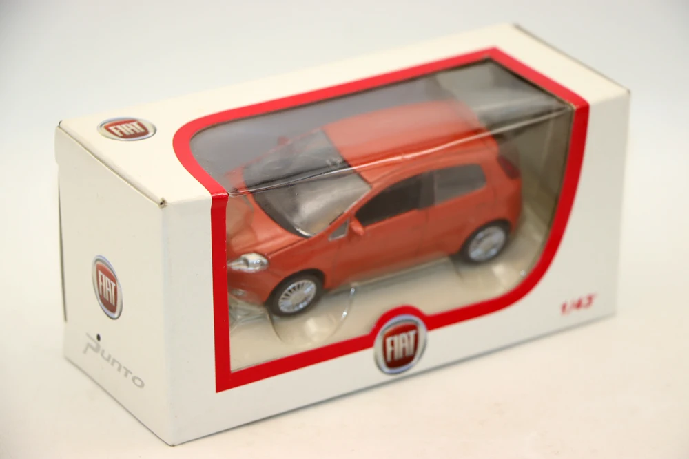 1:43 Scale Fiat Grande Punto Diecast Model 8 1:43 Scale Fiat Grande Punto Diecast Model - Image 8