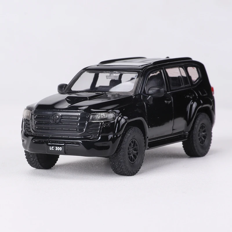 MASDI 1:64 Land Cruiser LC300 Diecast Car 7 MASDI 1:64 Land Cruiser LC300 Diecast Car - Image 7