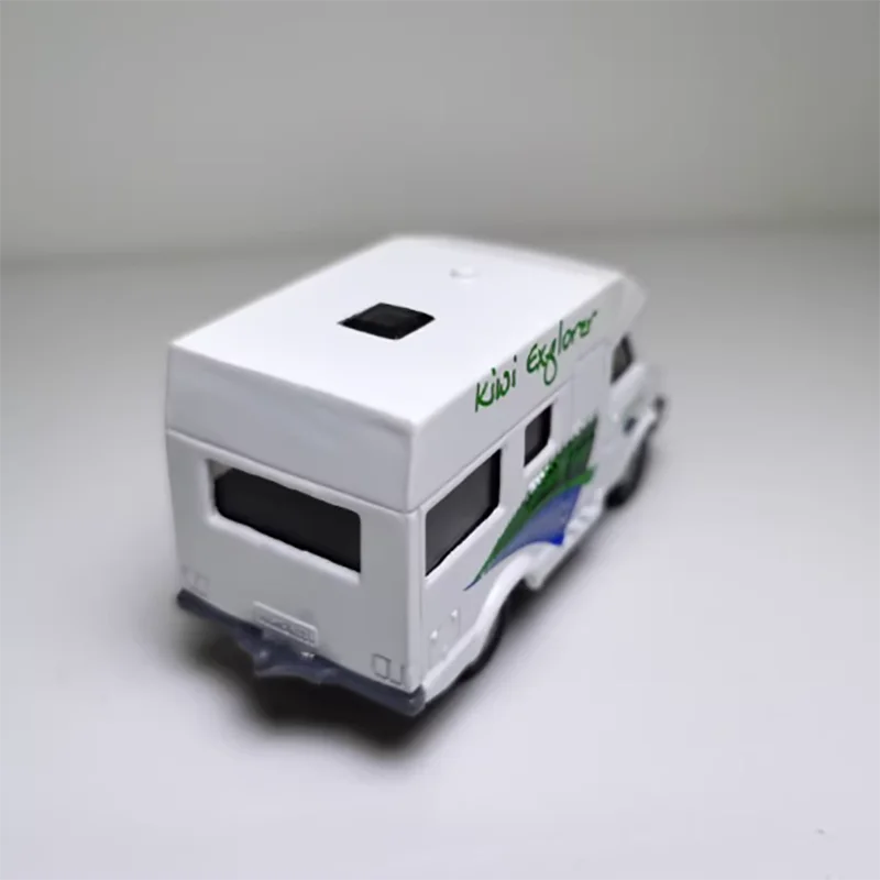 Siku Diecast Alloy Model 1022 Touring RV 8CM 6 Siku Diecast Alloy Model 1022 Touring RV 8CM - Image 6