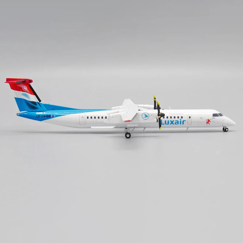 Diecast 1:200 Luxair Dash 8 Q400 Model 3 Diecast 1:200 Luxair Dash 8 Q400 Model - Image 3